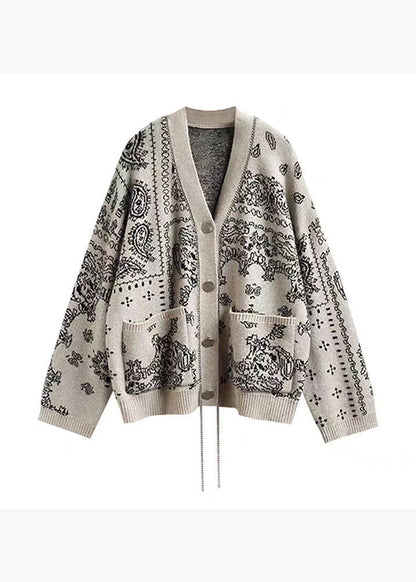 Elegantly Styled Cardigan for Everyday Wear