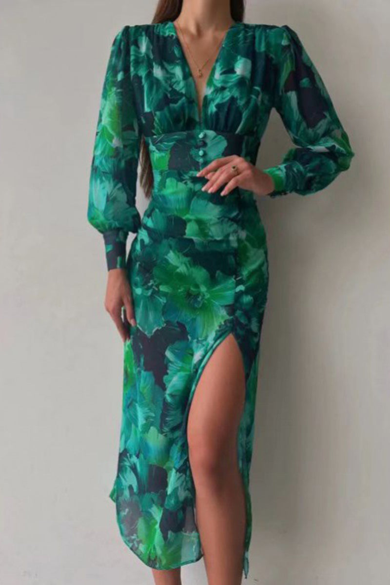 Sophisticated Dress with a Clean Classic Look