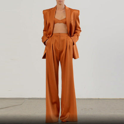 Effortlessly Elegant Pants with a Timeless Design