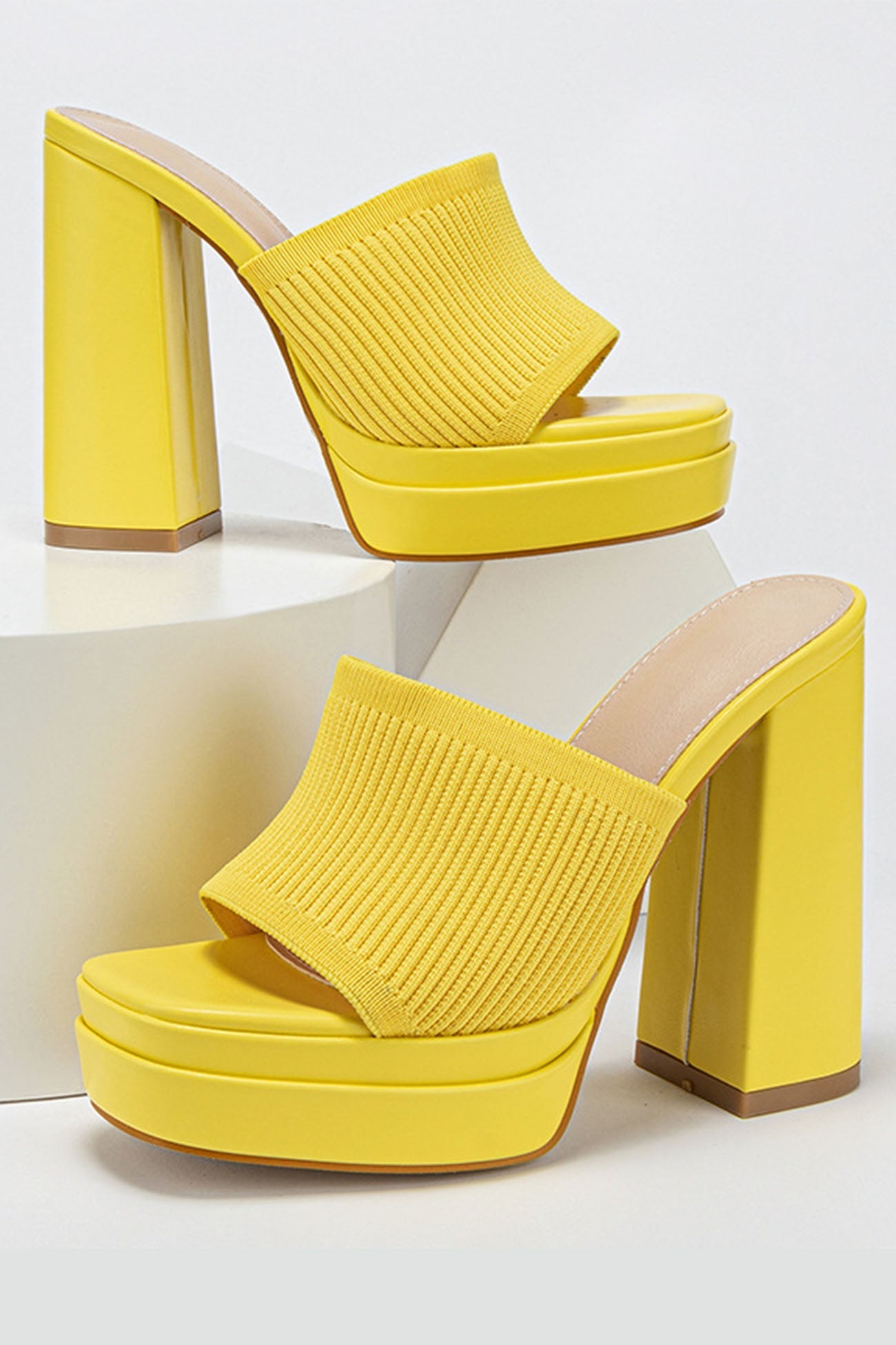Elegantly Styled Sandals for Everyday Wear