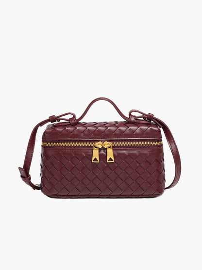 Gracefully Styled Bag for Any Occasion