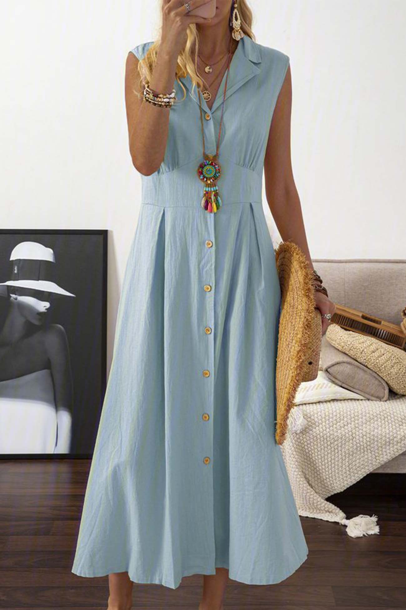 Well Tailored Dress with a Graceful Silhouette