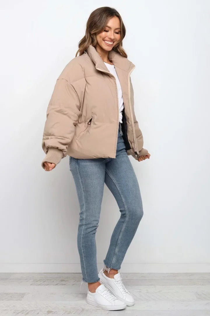 Well Tailored Jacket with a Graceful Silhouette