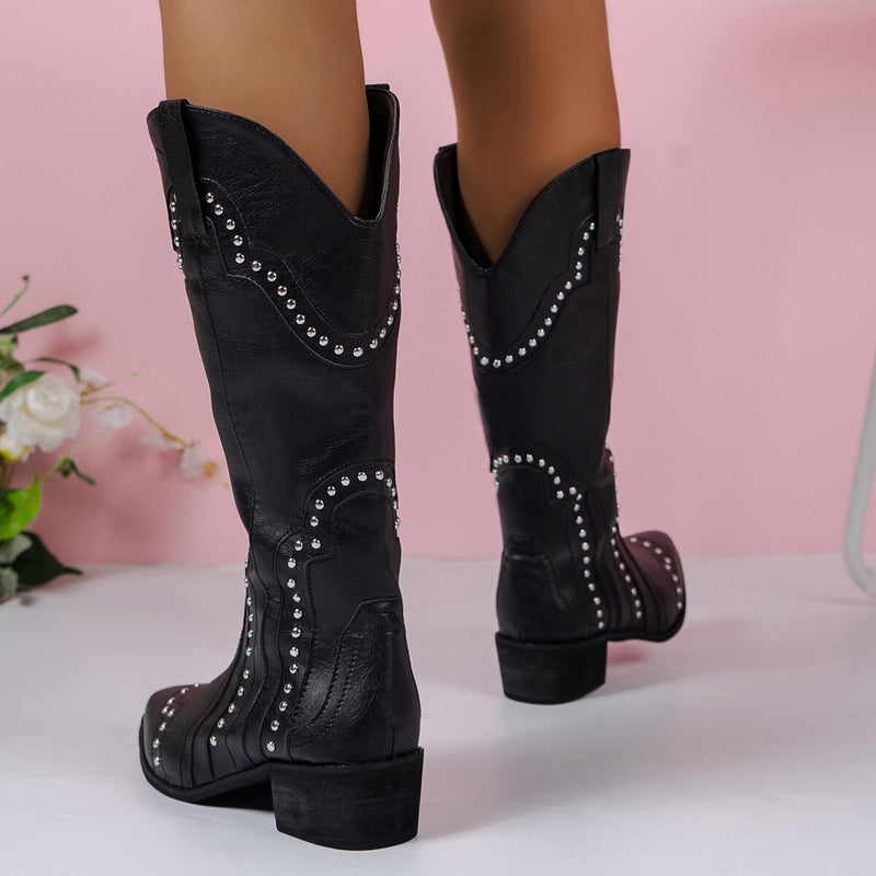 Beautifully Crafted Boots in a Classic Style