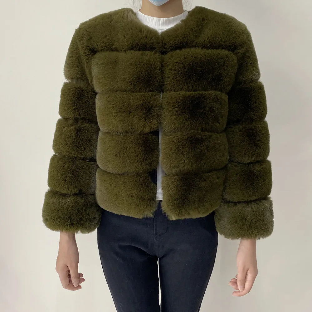 Gracefully Styled Coat for Any Occasion