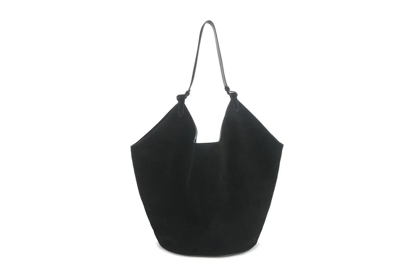 Gracefully Styled Bag for Any Occasion
