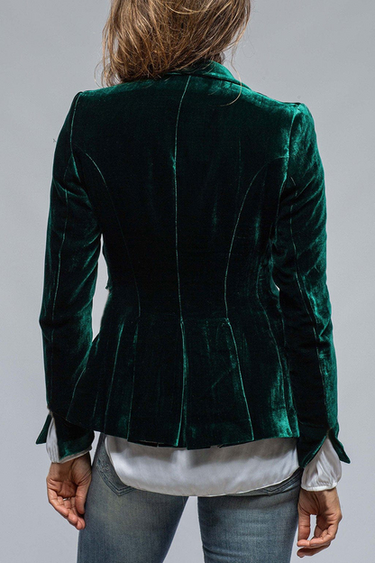 Classic Vintage & Enduringly Stylish Garment