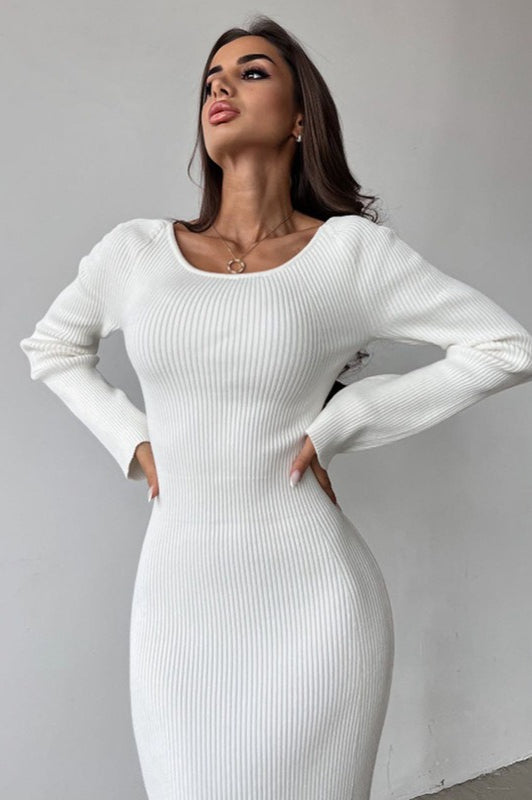 Gracefully Styled Sweater for Any Occasion
