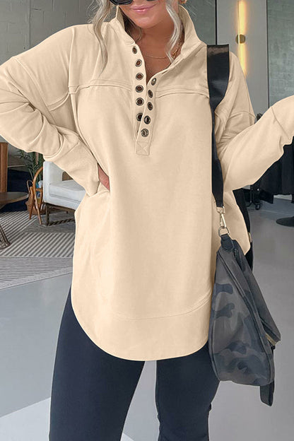 Classic Vintage Pullover with a Flattering Fit