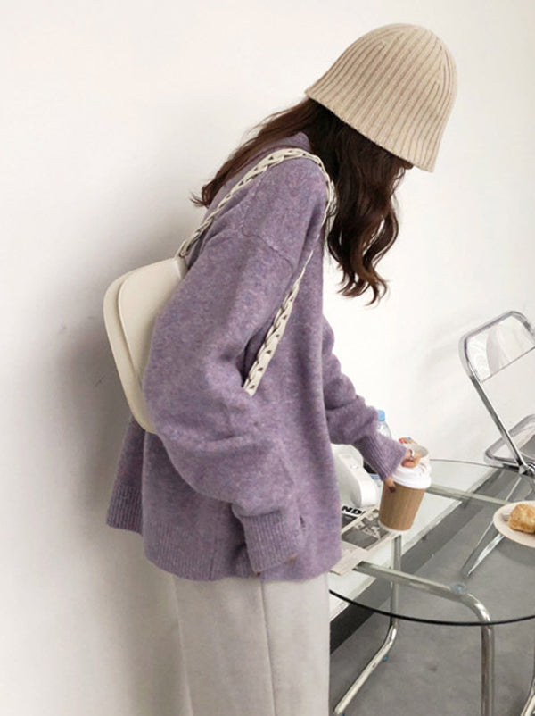 Well Tailored Sweater with a Graceful Silhouette