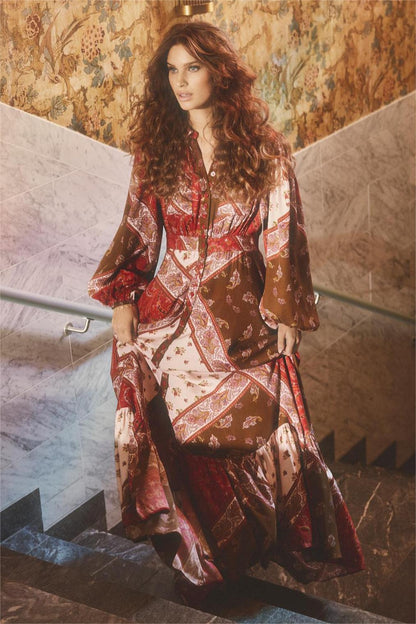 Gracefully Styled Dress for Any Occasion