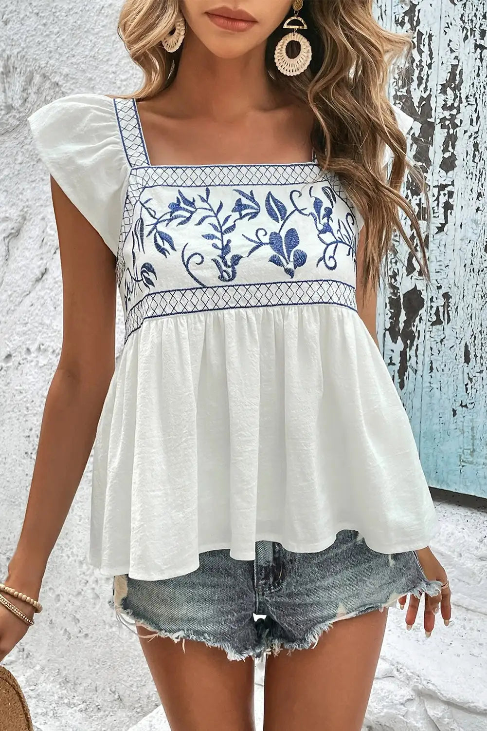 Beautifully Crafted Blouse in a Classic Style
