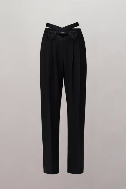 Beautifully Finished Pants in a Timeless Design
