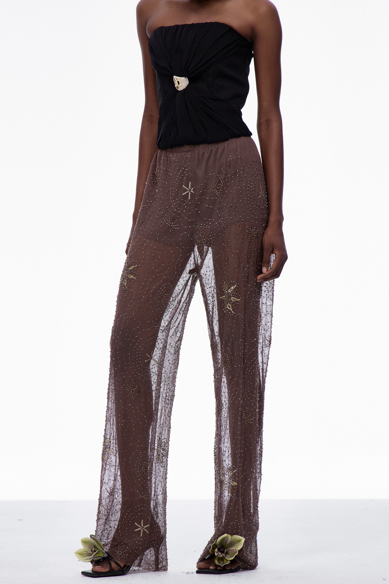 Classic Vintage Pants with a Flattering Fit