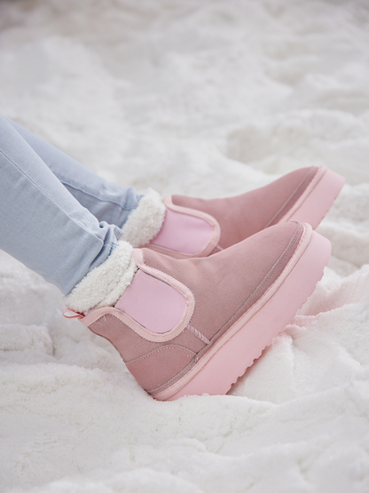 Beautifully Finished Boots in a Timeless Design