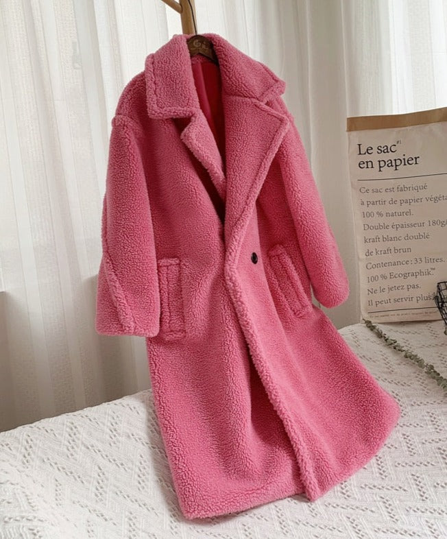 Elegantly Styled Coat for Everyday Wear
