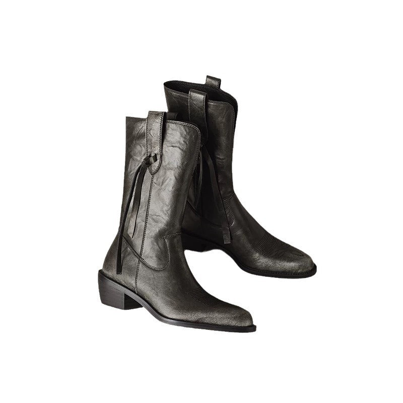Beautifully Finished Boots in a Timeless Design