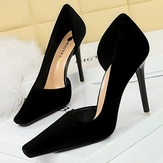Classic Vintage & Enduringly Stylish Heels