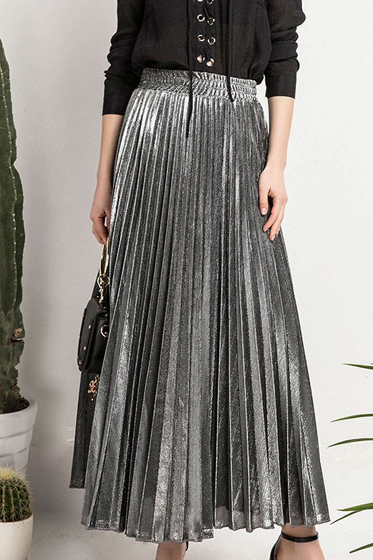 Sophisticated Garment with a Clean Classic Look