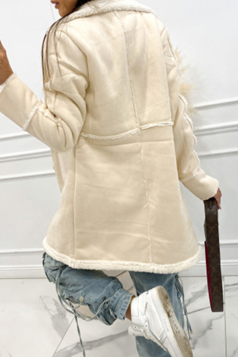 Effortlessly Elegant Garment with a Timeless Design