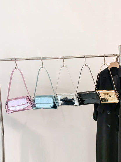 Elegantly Styled Bag for Everyday Wear