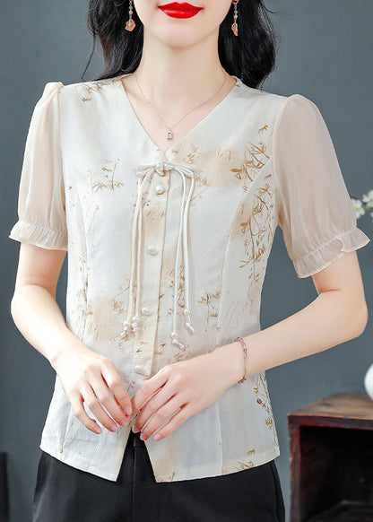 Classic Vintage Shirt with a Flattering Fit