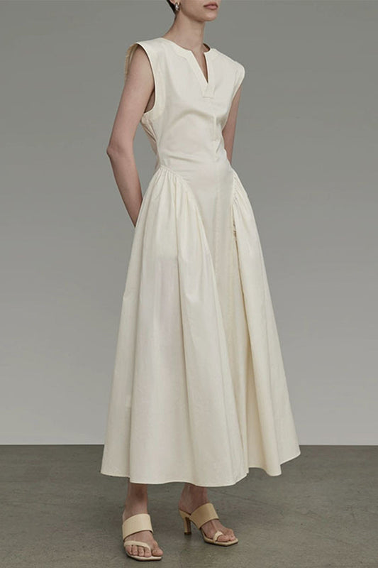 Sophisticated Dress with a Clean Classic Look