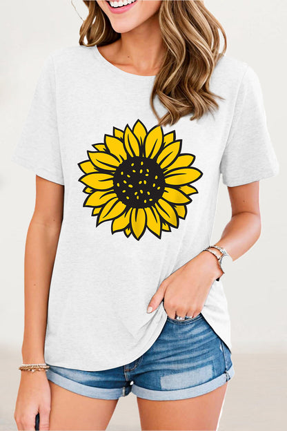 Effortlessly Elegant T-Shirt with a Timeless Design