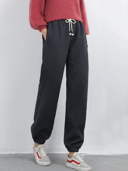Classic Vintage Pants with a Flattering Fit
