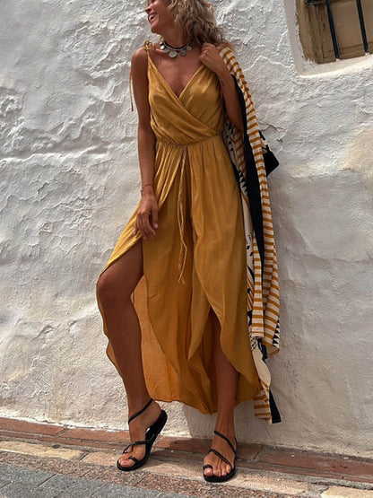 Effortlessly Elegant Garment with a Timeless Design