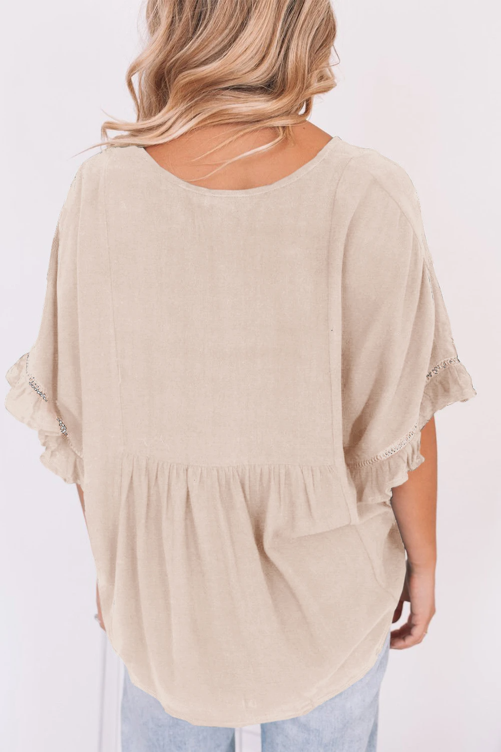 Effortlessly Elegant Blouse with a Timeless Design