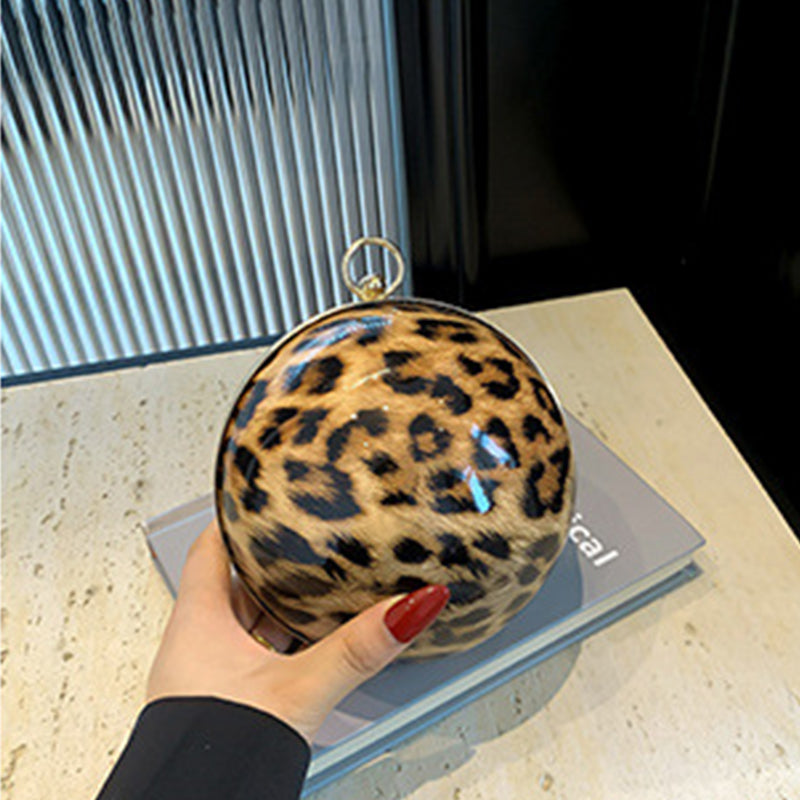 Elegantly Styled Bag for Everyday Wear