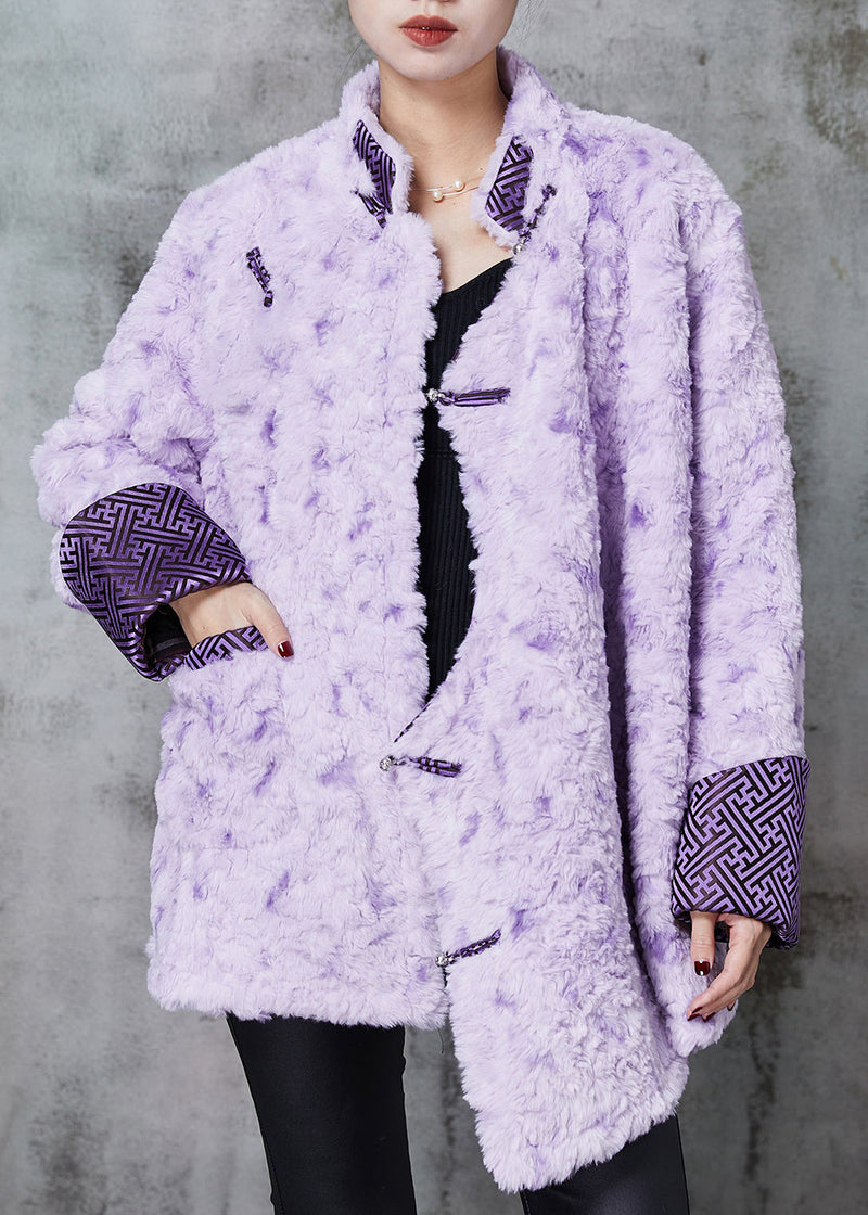 Elegantly Styled Coat for Everyday Wear