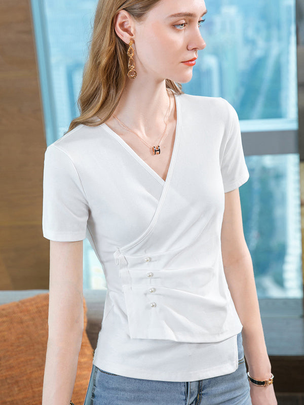 Beautifully Crafted T-Shirt in a Classic Style