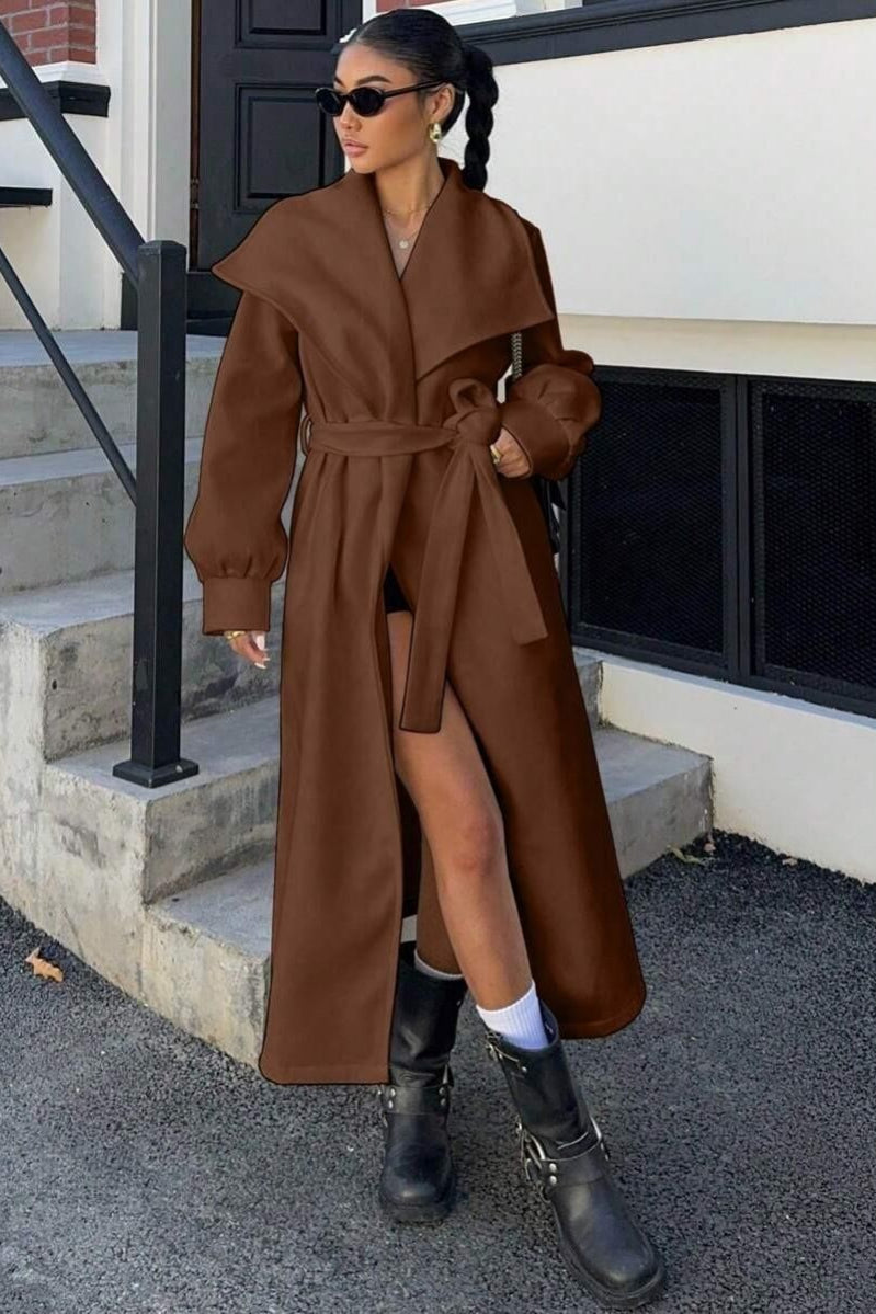 Gracefully Styled Coat for Any Occasion