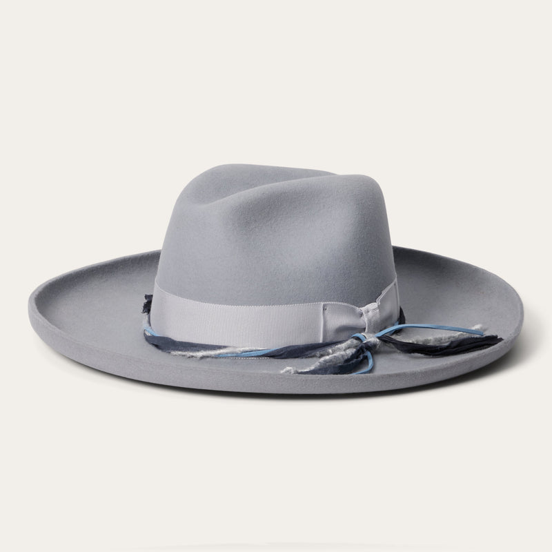 Sophisticated Garment with a Clean Classic Look