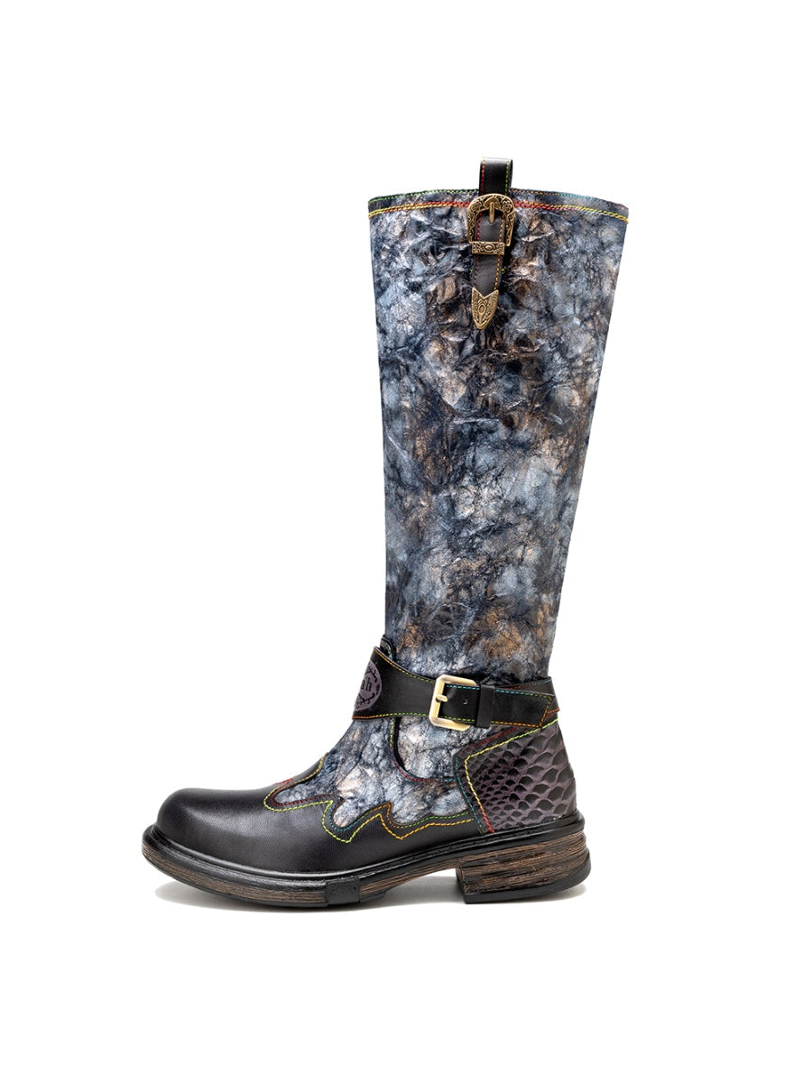 Effortlessly Elegant Boots with a Timeless Design