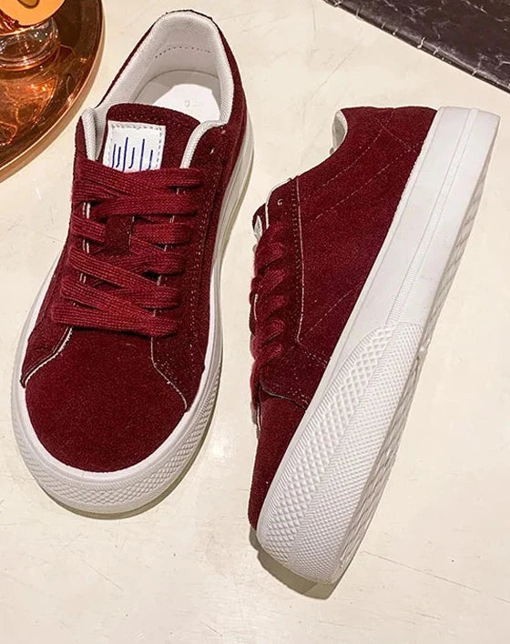 Classic Vintage Shoes with a Flattering Fit