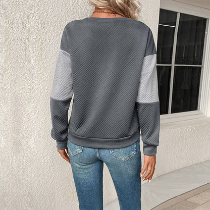 Effortlessly Elegant Pullover with a Timeless Design