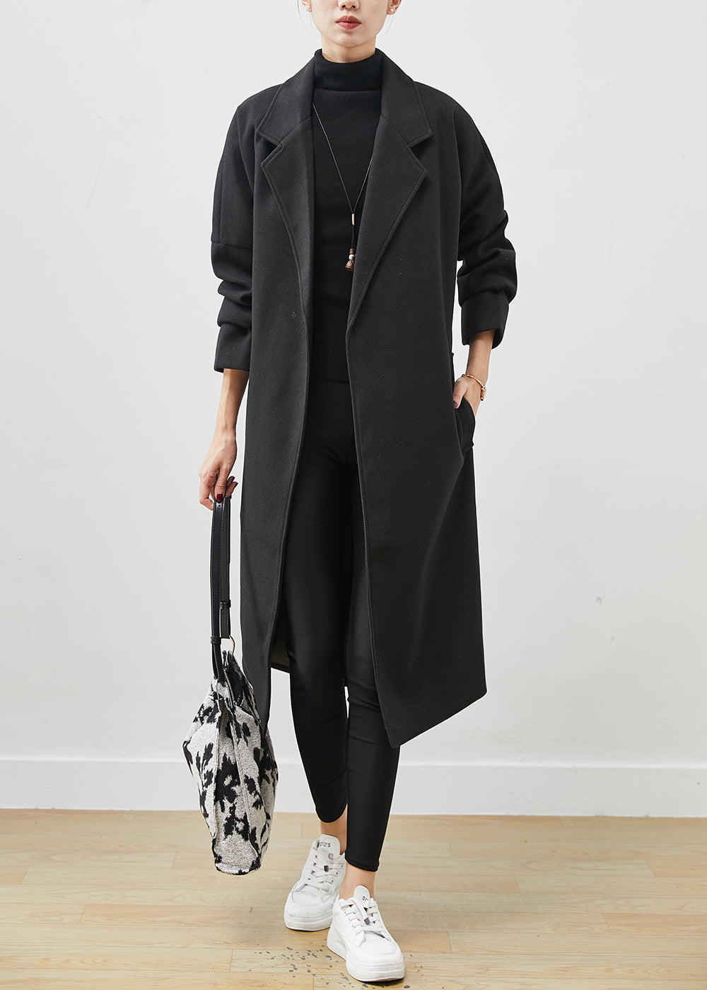 Gracefully Styled Coat for Any Occasion