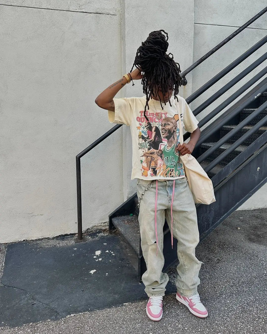 Well Tailored T-Shirt with a Graceful Silhouette