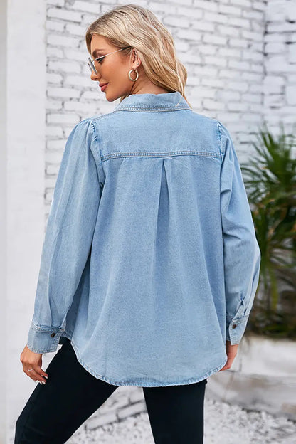 Effortlessly Elegant Shirt with a Timeless Design