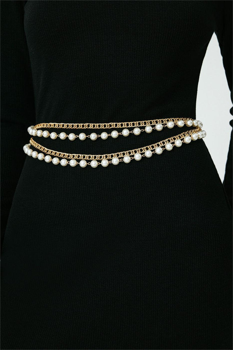 Sophisticated Garment with a Clean Classic Look