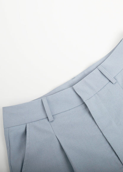 Sophisticated Garment with a Clean Classic Look