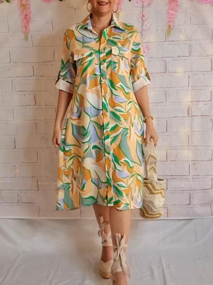 Classic Vintage Dress with a Flattering Fit