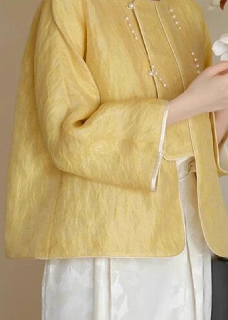 Elegantly Styled Coat for Everyday Wear