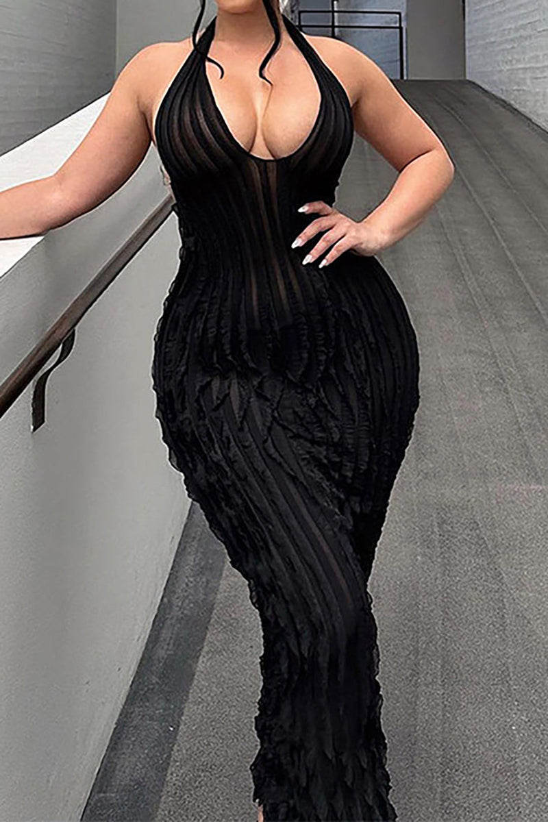 Well Tailored Dress with a Graceful Silhouette