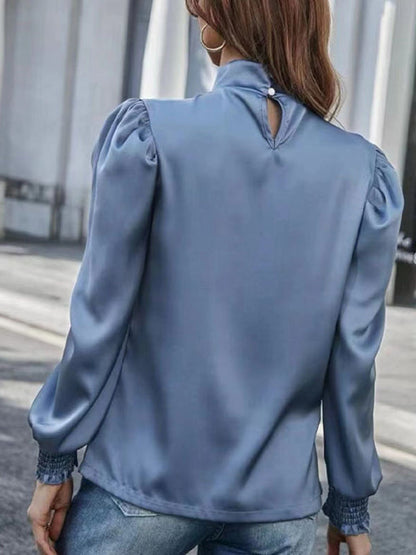 Sophisticated Blouse with a Clean Classic Look