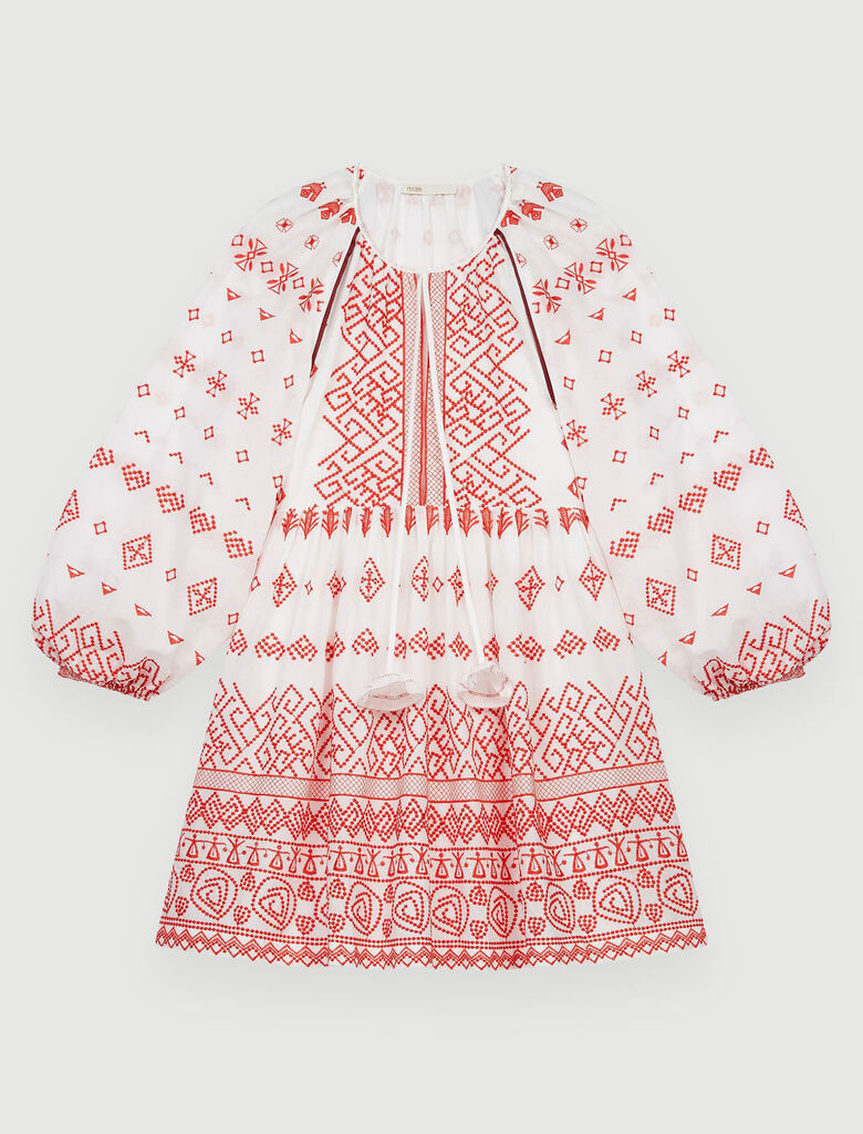 Classic Vintage Dress with a Flattering Fit