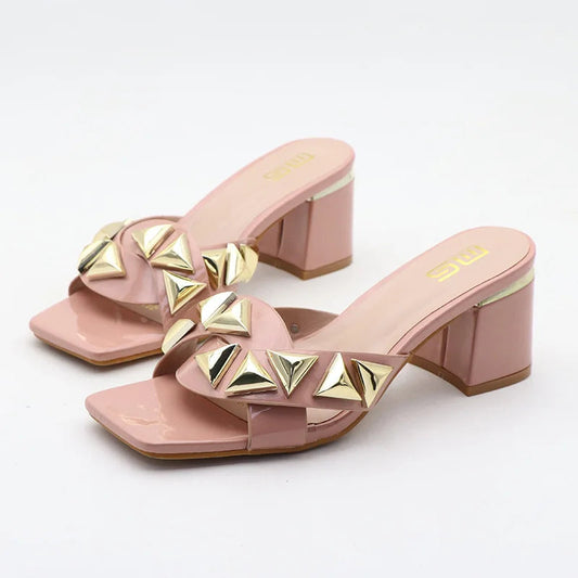 Beautifully Finished Heels in a Timeless Design